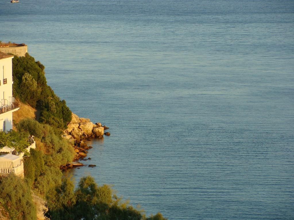 Rodon Hotel Loutra Edipsou  Bagian luar foto